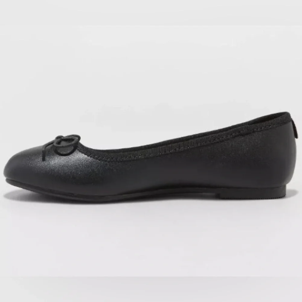 CAT & JACK Diana Girls Black Faux Leather Ballet Flats Kids Dress Shoes